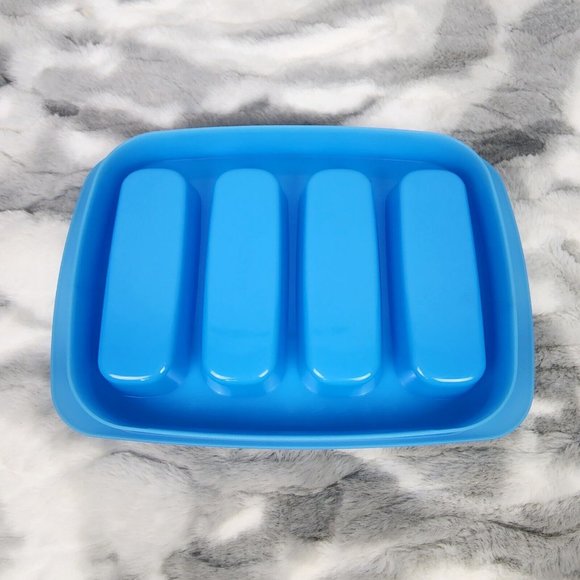 Tupperware 2 piece Snack Bar Maker Blue & White - Bar Mold & Lid - 6488A-4 - Picture 3 of 6